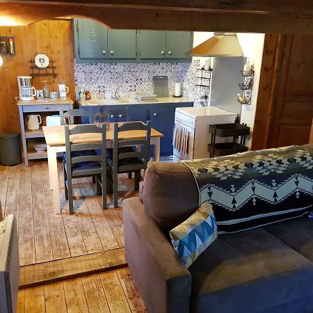 Petit Chalet Savoyard Domancy Экстерьер фото